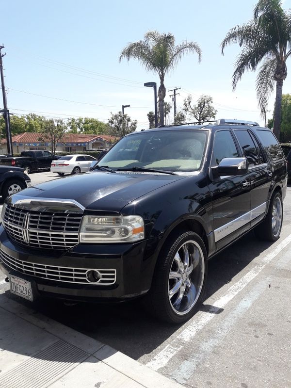 07 Lincoln Navigator for Sale in Moreno Valley, CA - OfferUp