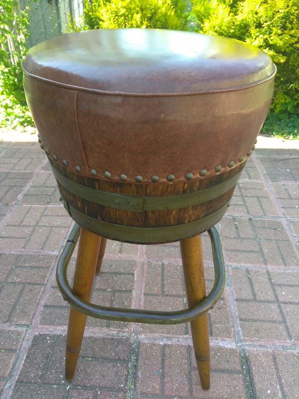 3 Vintage Seng Chicago Stools Swivel Whiskey Barrel Bar chairs Mid