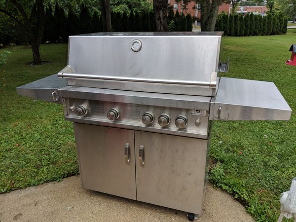 5 burner members mark grill