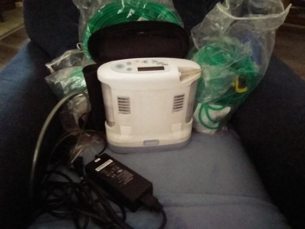 Oxy Go Portable Oxygen Concentrator/ Model: INOGEN ONE G3 10-300/ Made