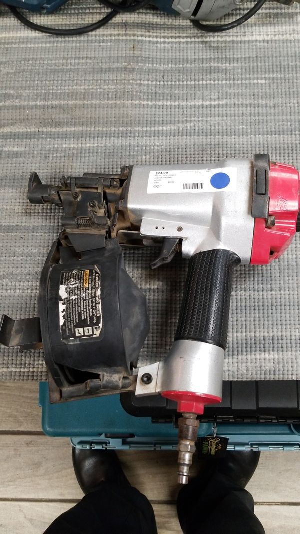 Central Pneumatic 67450 Coil Roofing Nailer for Sale in El Mirage, AZ