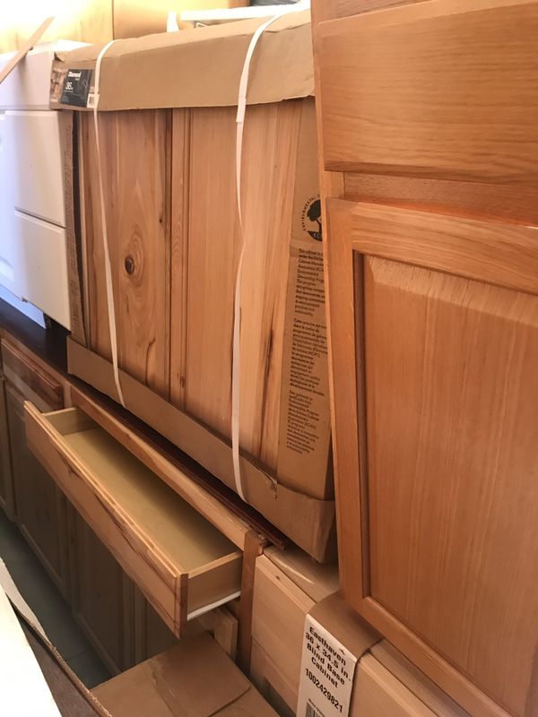 New. Kitchen cabinets & gabinetes para cosina nuevos for Sale in Candor