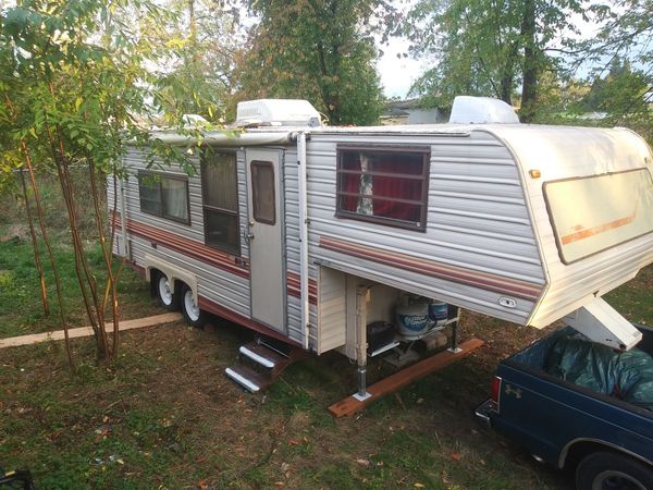 Road ranger 5th wheel for Sale in Seattle, WA - OfferUp