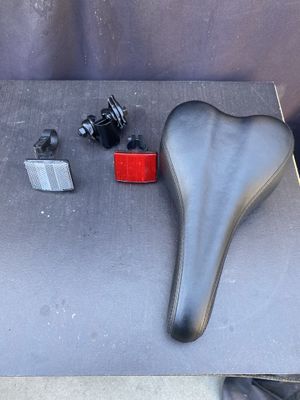 Bike Seat with accessories for Sale in Los Angeles, CA