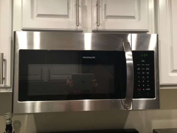 Frigidaire Gallery Series FGMV176NTF 1000W Built-In Microwave Hood ...