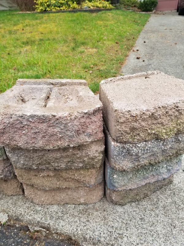 Free! Landscaping cement blocks for Sale in Tacoma, WA - OfferUp