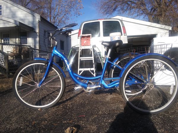 Shwinn 3 wheel bike for Sale in St. Louis, MO - OfferUp