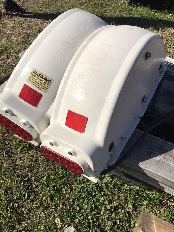 Master tow dolly fenders universal fit for Sale in San Antonio, TX