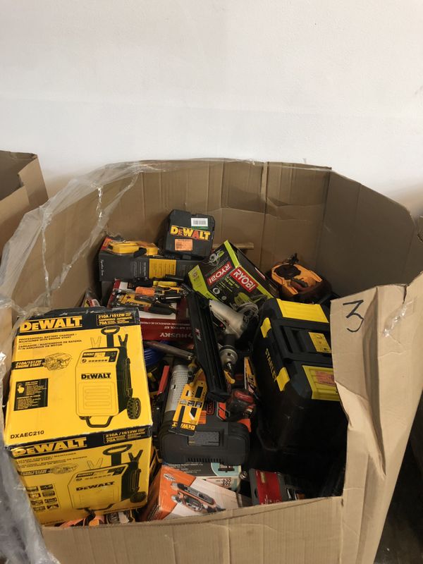 Pallets of Home Depot Merchandise, 24 retail. for Sale in Upland, CA