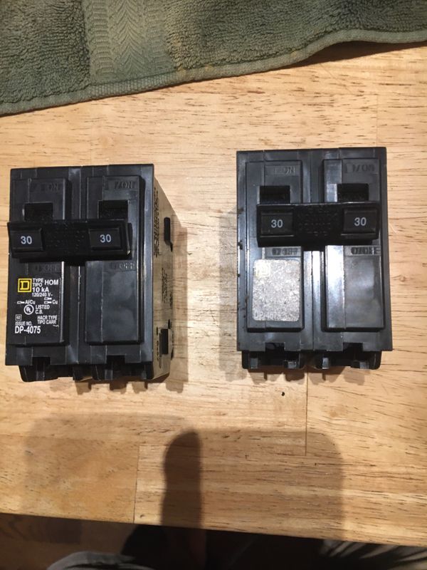 2 30 amp circuit breakers. Left over from a job. for Sale in Portsmouth