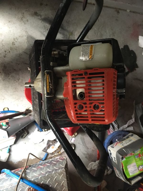 Thunder Bay post hole auger, comes with no bit,100 firm no less paid