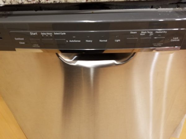 GE Dishwasher with Front Controls for Sale in Auburn, WA ...