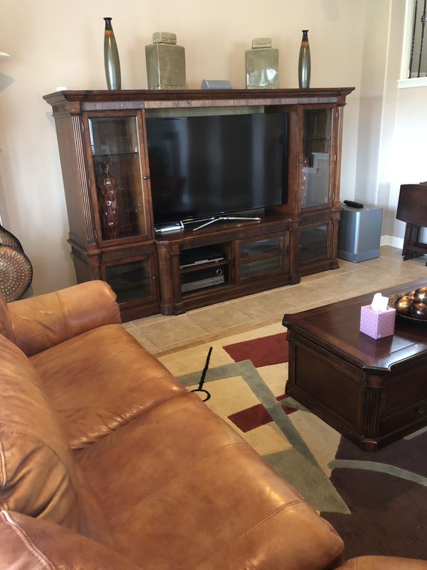 Bassett John Elway Collection Leather Full Edition Sectional Recliner