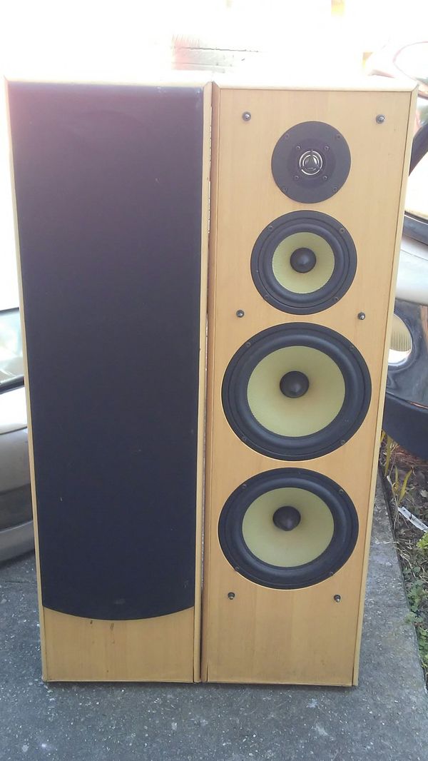 Rare Audiofile 583LR Home Theatre Walnut Tower Speakers Pair 400 Watts