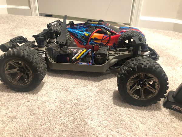brushless rustler 4x4