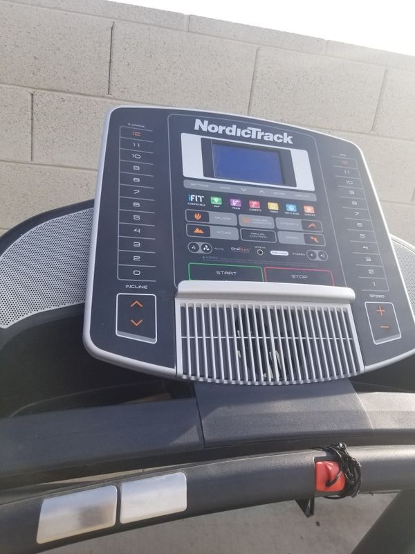 NordicTrack C900i 3.0 CHP TREADMILL for Sale in Phoenix, AZ OfferUp