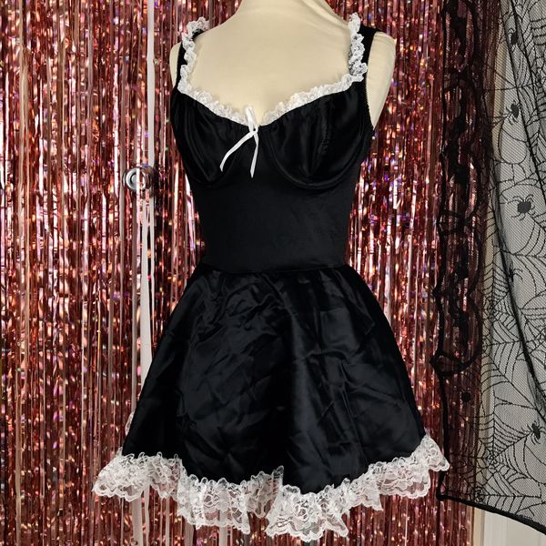 Frederick’s of Hollywood Maid Costume Sz L for Sale in Santa Ana, CA ...