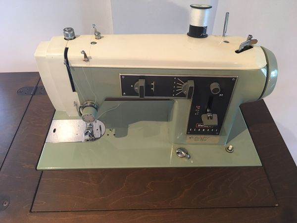 Sears Kenmore Vintage Table Sewing Machine!!! Model 2142 for Sale in ...