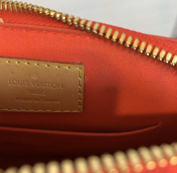 Louis Vuitton bag Red for Sale in Indianapolis, IN - OfferUp