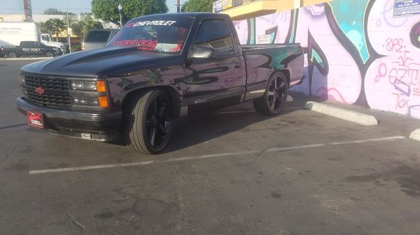 1993 chevy silverado obs on 24s cowl hood for Sale in Los Angeles, CA