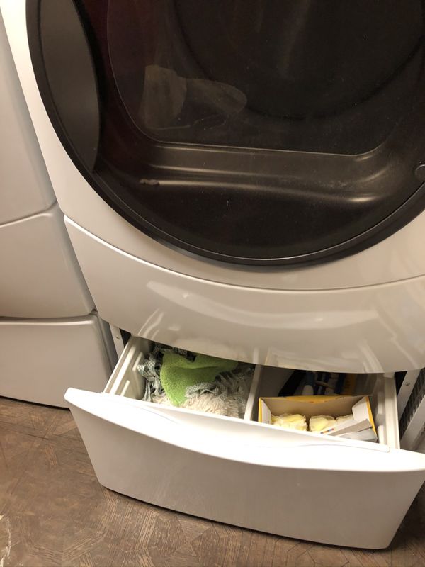 Kenmore Elite HE4 electric clothes dryer for Sale in Bloomfield, CT