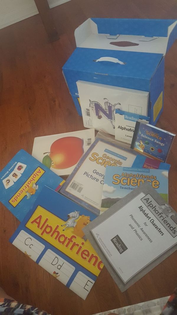 Houghton Mifflin Reading Alphafriends Kindergarten Kit for Sale in ...