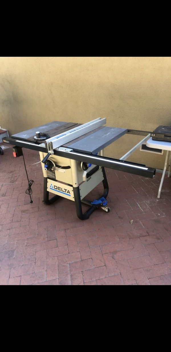 Delta 36725 10in table saw contractor hybrid cast iron top for Sale in