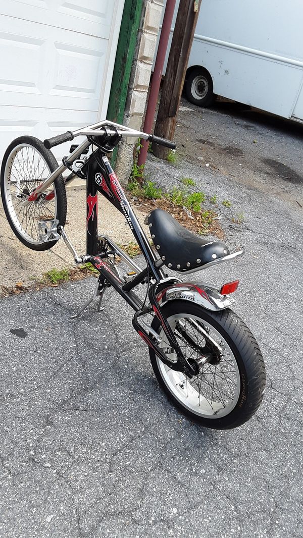 Schwinn stingray occ chopper bike for Sale in Lancaster