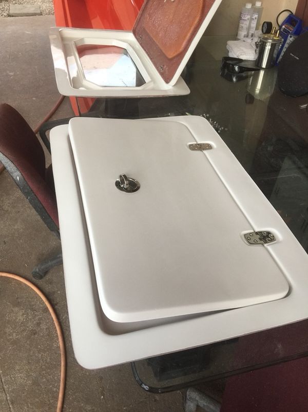 Fiberglass Center Consoles, Livewells, Leaning Posts, Fiberglass