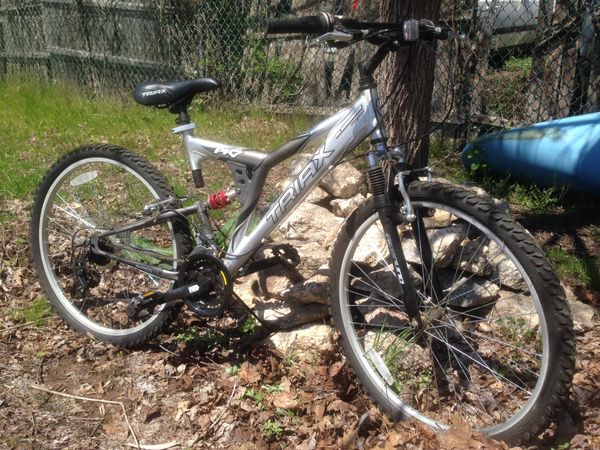 triax mountain bike 26