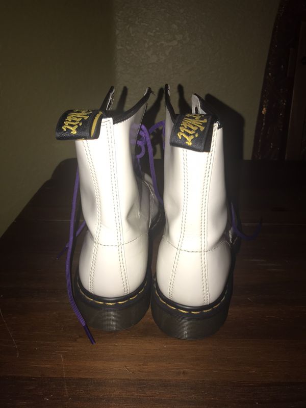 dr martens 1460 womens white size 8