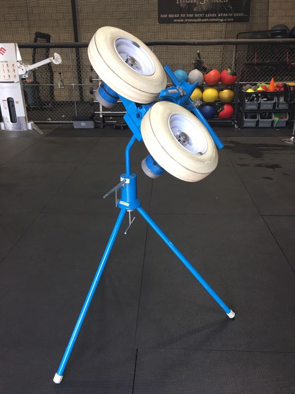 Jugs pitching machine used maybe 10x in perfect condition for Sale in