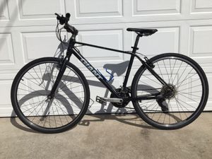 GIANT ESCAPE 3 Hybrid road race bike for Sale in South Gate, CA