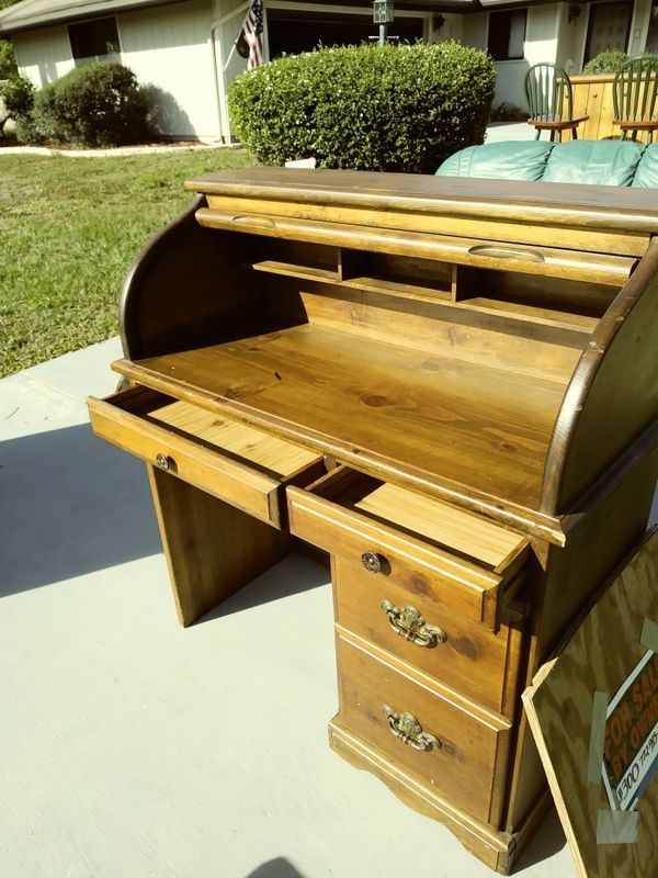 Solid pine roll top desk for Sale in Port St. Lucie, FL OfferUp