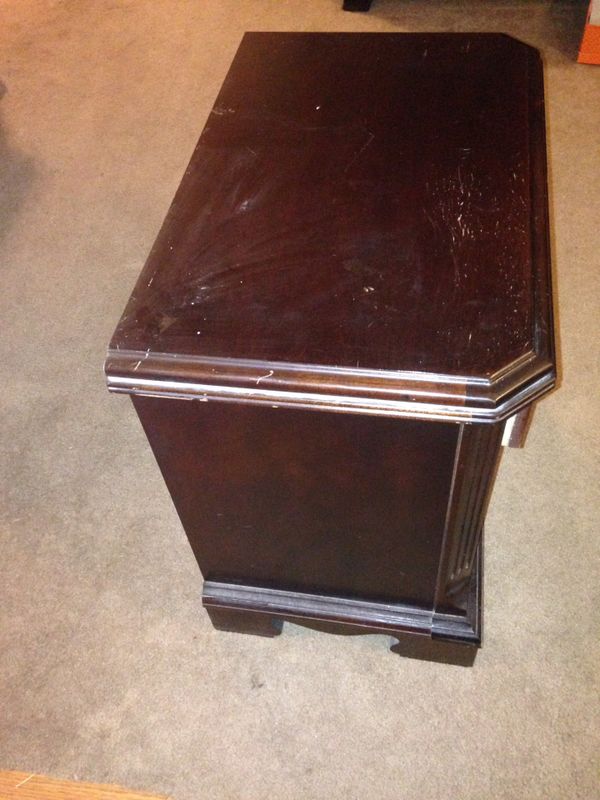 Bassett furniture- Eden House Cherry 26" Nightstand for Sale in Vancouver, WA - OfferUp