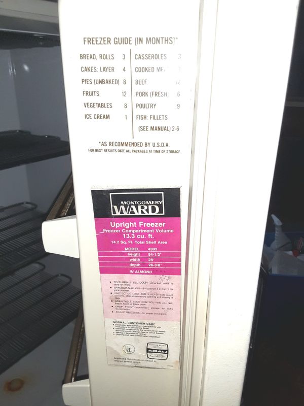 Montgomery Ward 13.3 cub ft. upright deep freezer for Sale in Kansas