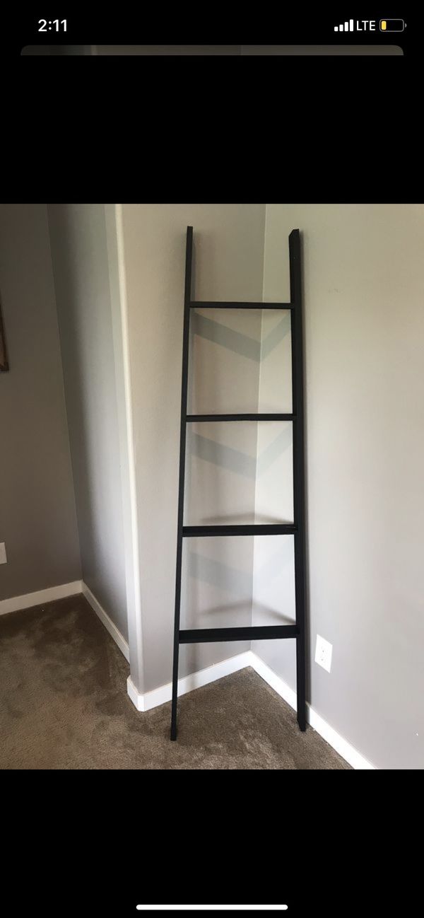 6ft tall real wood black blanket ladder for Sale in Sumner, WA OfferUp