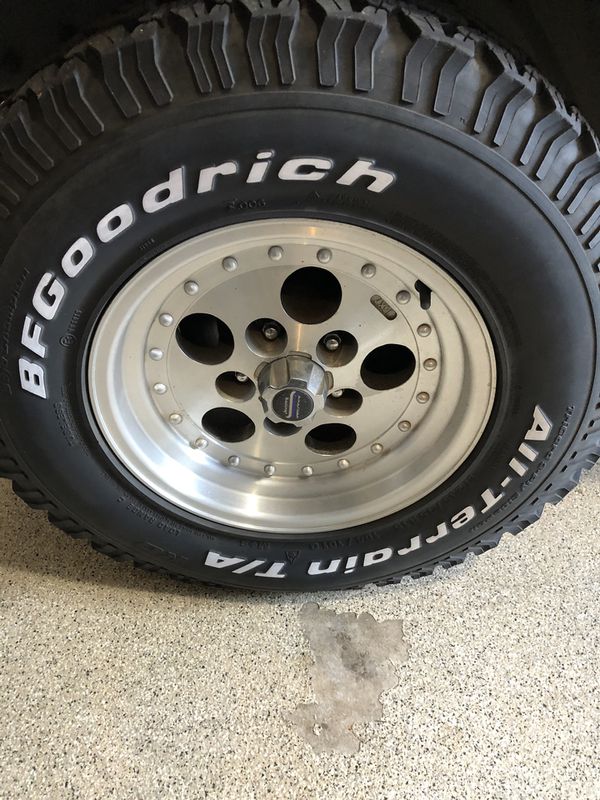 Jeep gambler wheels with new BFG AT’s for Sale in Happy Valley, OR ...