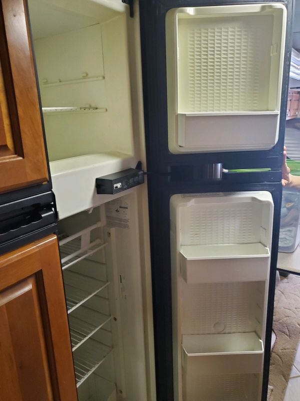 Norcold 4 Door Refrigerator