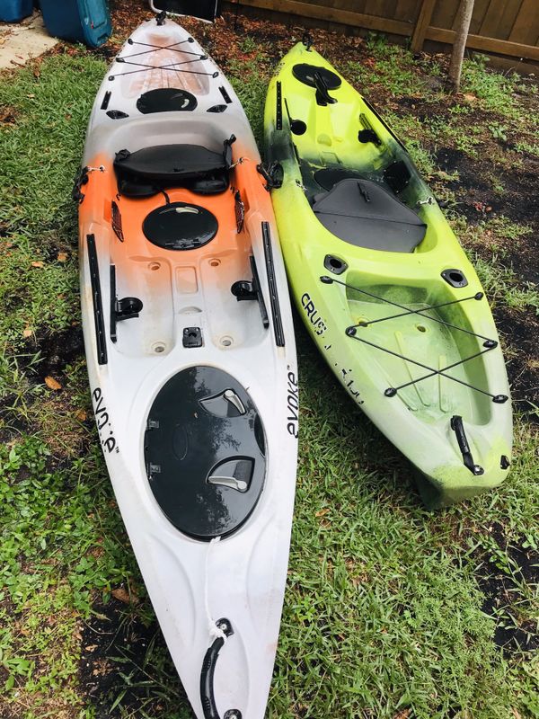 10 foot kayak, single person Ocean lake river discover 120 and evoke kayaks for Sale in Delray