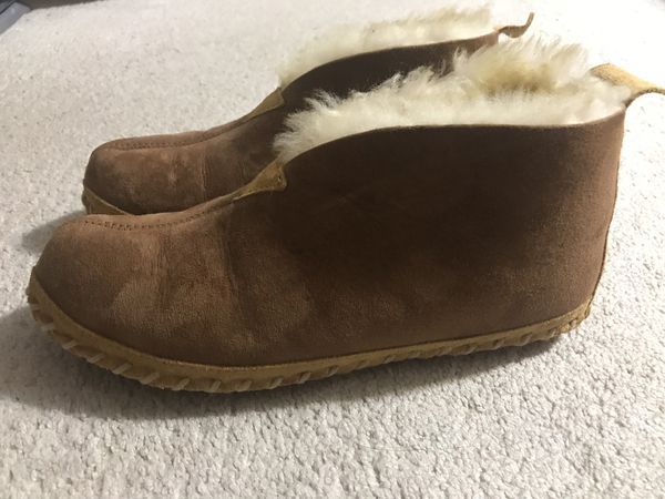 LL bean Men’s Sheepskin shearling slippers Sz 9 for Sale in Fort Worth ...