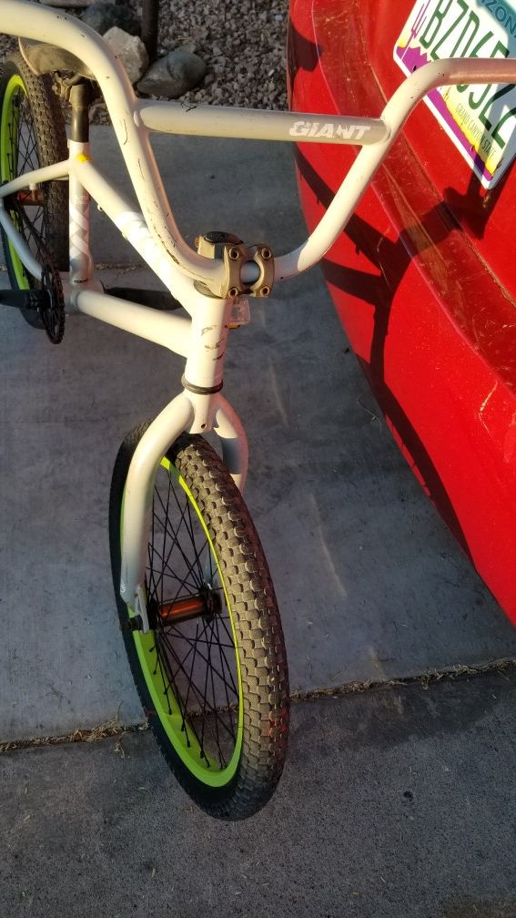 Giant bmx bike for Sale in Phoenix, AZ OfferUp