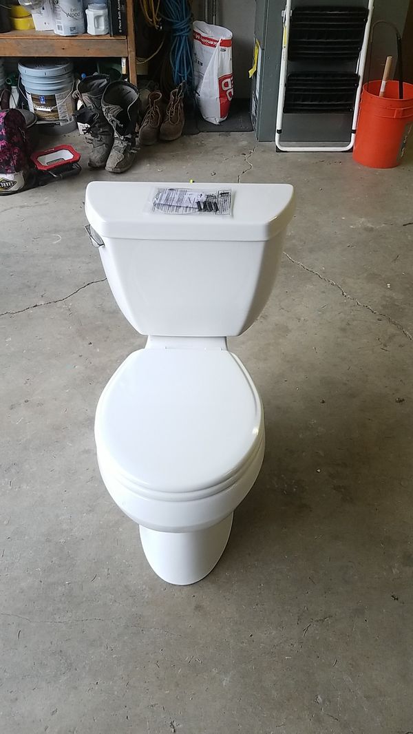 Kohler 1.6 liter toilet for Sale in Kent, WA OfferUp