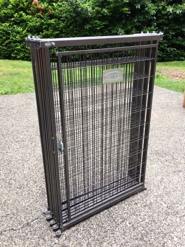 Retriever dog kennel for Sale in Snohomish, WA OfferUp