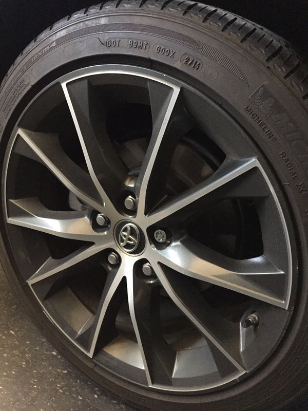 20142017 Toyota Camry XSE 18" alloy wheels & Michelin Tires for Sale