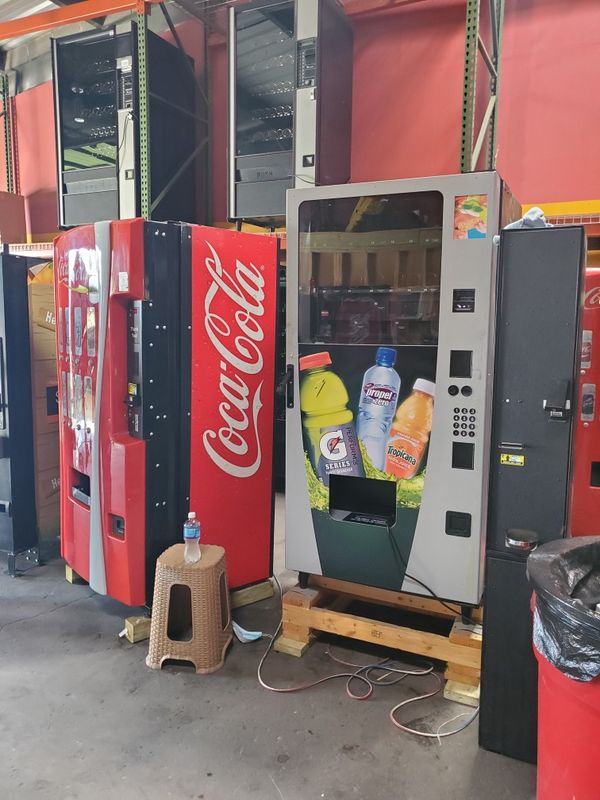 Warehouse full of vending machines. With warranty for Sale in Haltom