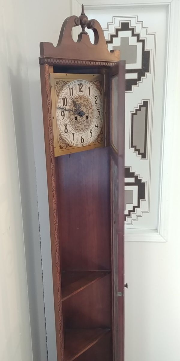 Vintage grandfather clock by Colonial of Zeeland for Sale in San