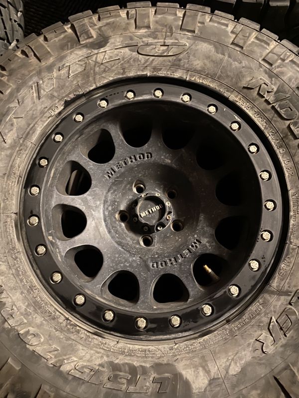 Method 105 Beadlocks 17x9 5x5 With 35” Nitto Ridge Grapplers Lt31570