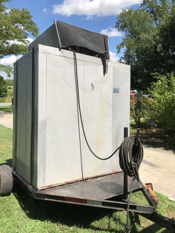 Portable mobile walkin fridge/freezer for Sale in Greensboro, NC OfferUp