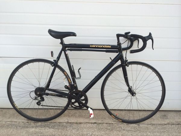 cannondale all black bike